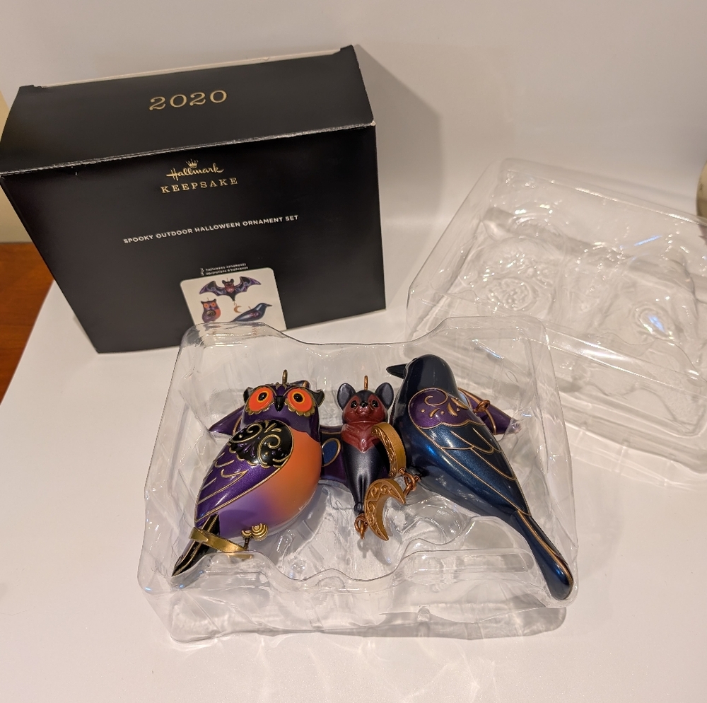2020 Hallmark Halloween 3 Piece Ornament Set New! RARE Spooky Decor - Picture 5 of 9